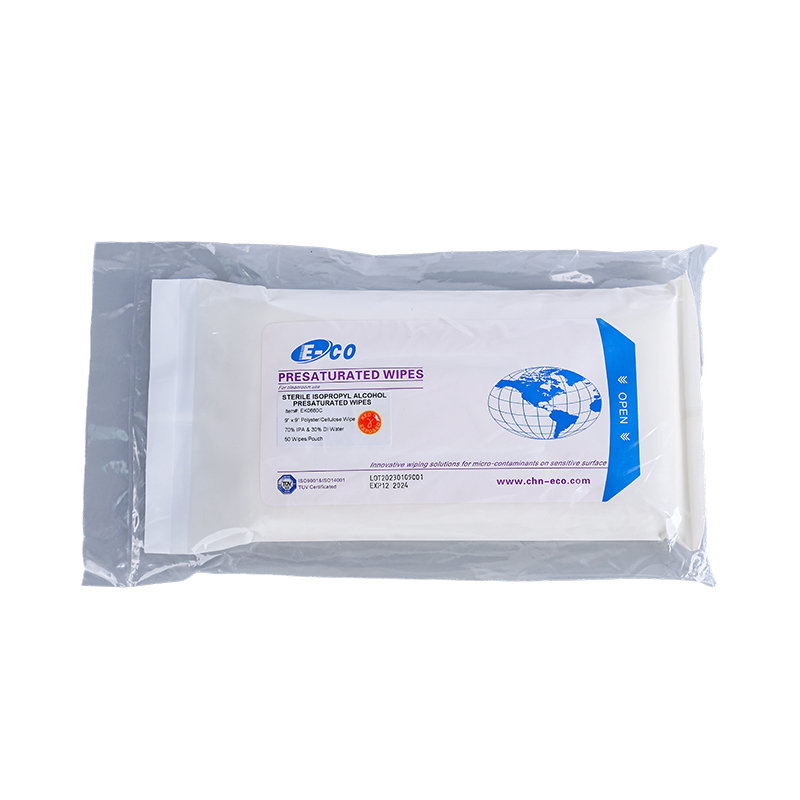 Is the solvent formula for cleanroom wipes residue-free and fast-evaporating?